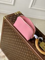 Fortok Louis Vuitton Cosmetic Pouch Epi Leather Pink 12 x 6 x 19cm - 3