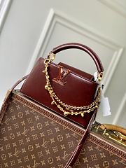 Fortok Louis Vuitton Capucines East-West Burgundy 14 x 8 x 26.5cm  - 1