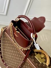 Fortok Louis Vuitton Capucines East-West Burgundy 14 x 8 x 26.5cm  - 2