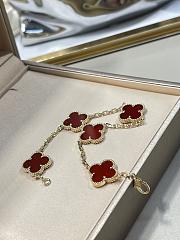 Fortok Van Cleef & Arpels Vintage Alhambra bracelet with five red clover motifs - 2