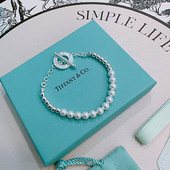 Fortok Tiffany & Co. sterling silver bracelet with freshwater cultured pearls and a toggle clasp