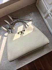 Fortok Tory Burch Eleanor pebbled satchel neutral color 21 x 32 x 12.8cm - 5