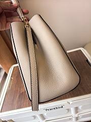 Fortok Tory Burch Eleanor pebbled satchel neutral color 21 x 32 x 12.8cm - 3