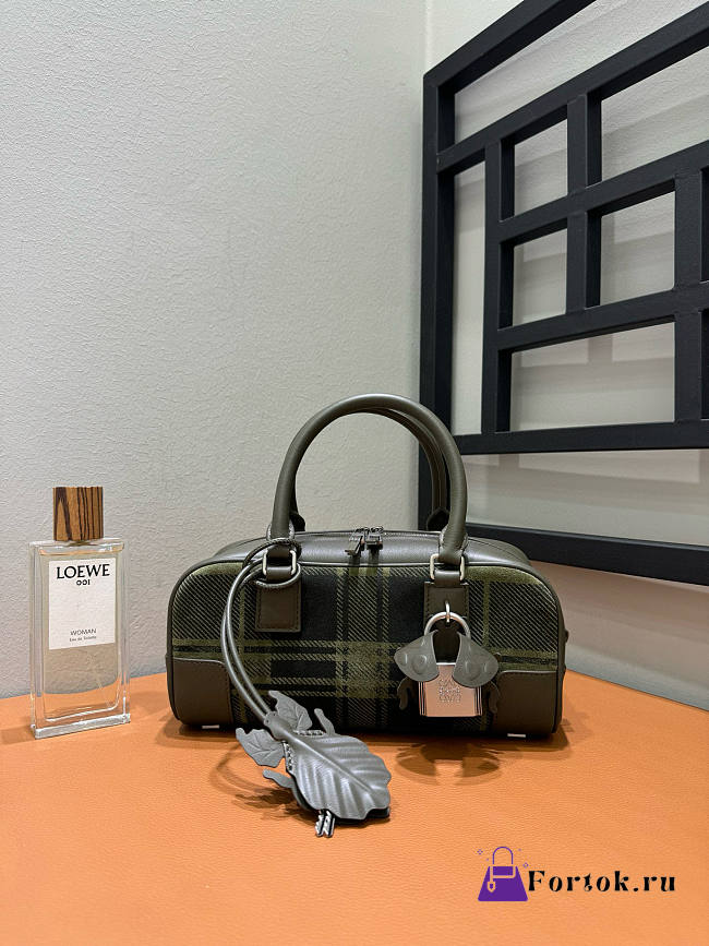 Fortok Loewe Amazona 23 cropped bag Green 11*23*10cm  - 1