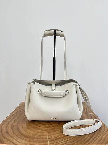 Fortok Loewe Medium Madrid bag White 23.5～19～10cm