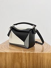 Fortok Loewe Puzzle bag white and black color-block design 24～16.5～10.5CM  - 5