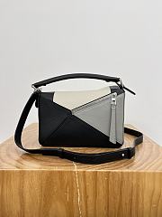 Fortok Loewe Puzzle bag white and black color-block design 24～16.5～10.5CM  - 4