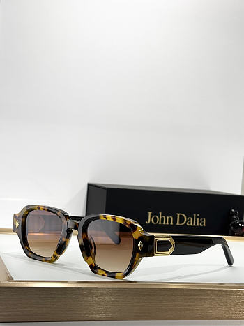 Fortok John Dalia Sunglasses Project 02