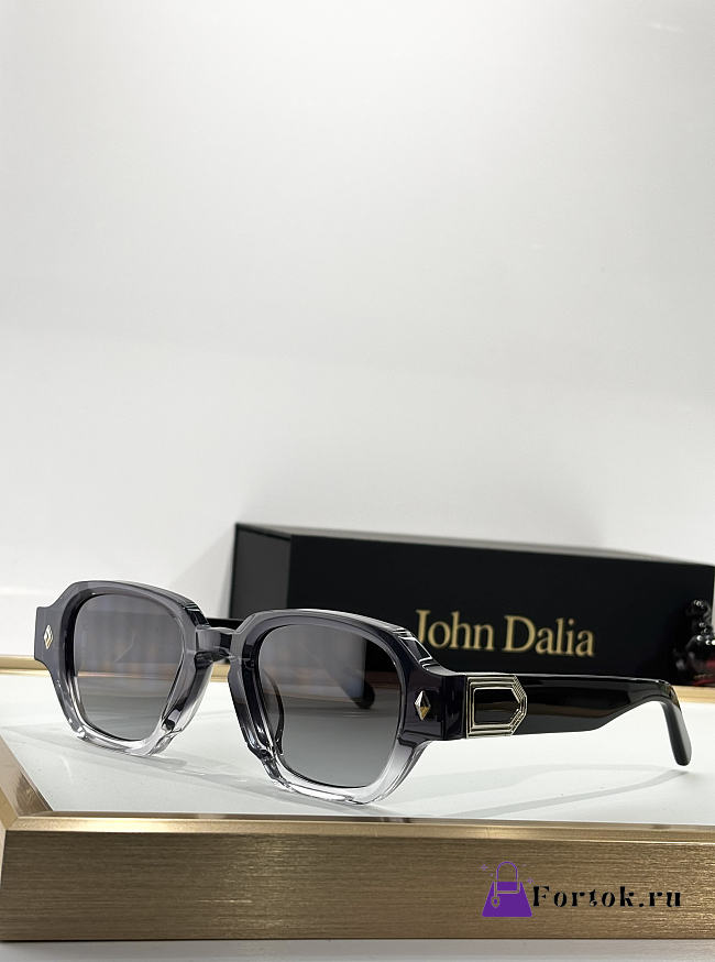 Fortok John Dalia Sunglasses Project 04 - 1