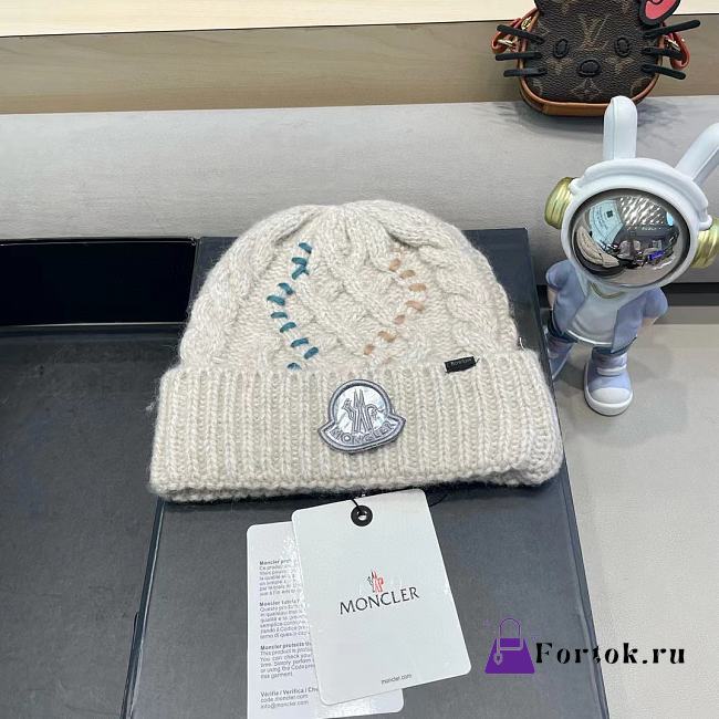 Fortok Moncler wool beanie in a cream  - 1