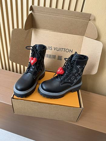 Fortok Louis Vuitton LV Ranger Boots in black jean Monogram 