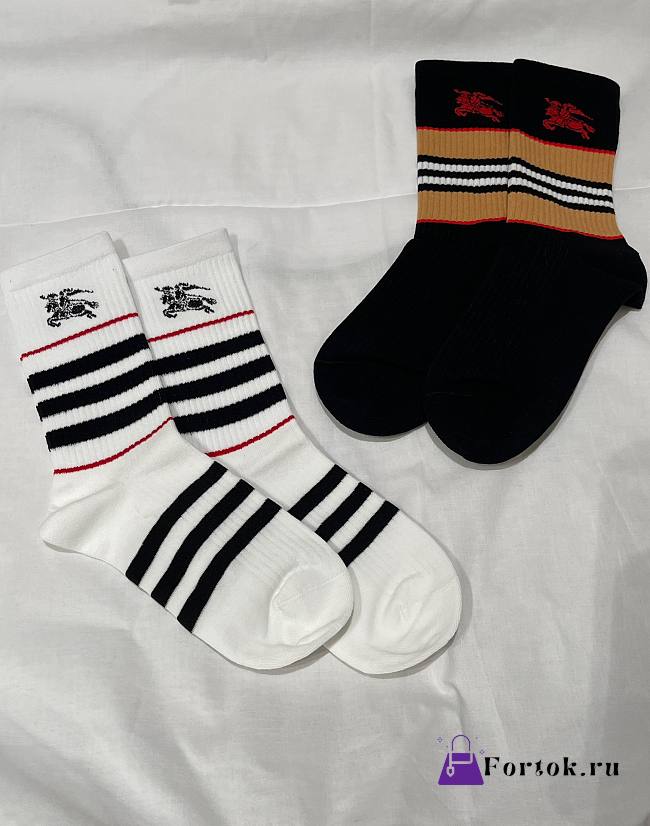 Fortok Burberry Icon Stripe intarsia ankle socks Black & White  - 1