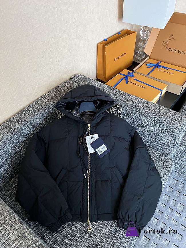 Fortok Louis Vuitton Monogram Black Puffer jacket  - 1