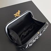 Fortok Bottega Veneta Knot clutch bag in a Black 20.5*6*12.5cm - 5