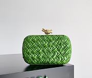 Fortok Bottega Veneta Knot clutch bag in a Green 20.5*6*12.5cm - 1