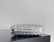 Fortok Bottega Veneta Knot clutch bag in a Silver 20.5*6*12.5cm - 6