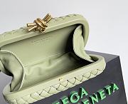 Fortok Bottega Veneta Knot clutch bag in travertine woven leather 20.5*6*12.5cm - 4