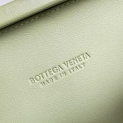 Fortok Bottega Veneta Knot clutch bag in travertine woven leather 20.5*6*12.5cm - 2