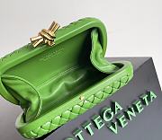 Fortok Bottega Veneta Knot clutch bag in Green woven leather 20.5*6*12.5cm - 3
