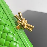 Fortok Bottega Veneta Knot clutch bag in Green woven leather 20.5*6*12.5cm - 2