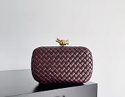 Fortok Bottega Veneta Knot clutch bag in Burgundy woven leather 20.5*6*12.5cm - 1