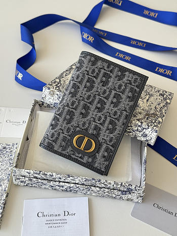 Fortok Christian Dior 30 Montaigne Passport Holder in Black 10 x 13.3cm