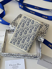 Fortok Christian Dior 30 Montaigne Passport Holder in light blue 10 x 13.3cm - 4