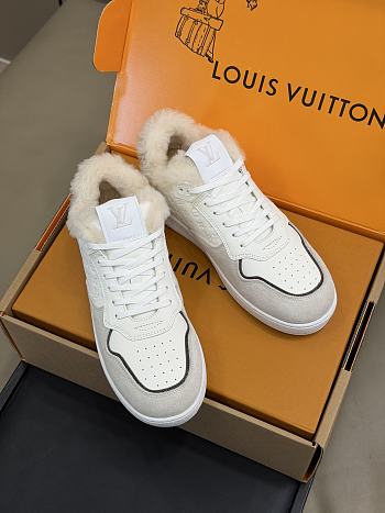 Fortok Louis Vuitton Stadium sneaker in white with light grey suede with fur