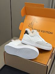 Fortok Louis Vuitton Stadium sneaker in white with light grey suede with fur - 2