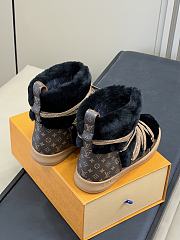 Fortok Louis Vuitton LV Cloud Lace-Up Ankle Boot sneaker in Black shearling - 2