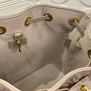 Fortok Louis Vuitton Coussin Bucket bag Taupe 26 × 20 × 12 cm - 5