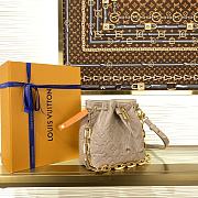 Fortok Louis Vuitton Coussin Bucket bag Taupe 26 × 20 × 12 cm - 6