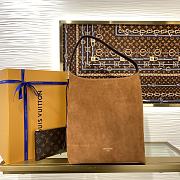 Fortok Louis Vuitton Low Key Hobo MM 31 × 35 × 18 cm - 1