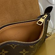 Fortok Louis Vuitton Low Key Hobo MM 31 × 35 × 18 cm - 5