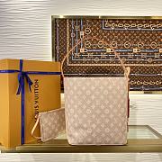Fortok Louis Vuitton All In GM Travels With Grace Coddington 26 x 31 x 18 cm - 5