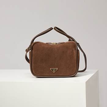 Fortok Prada Suede Darling 2024 brown shoulder bag 25x18x10cm