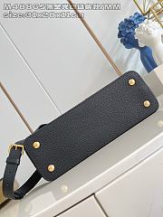 Fortok Louis Vuitton Capucines Large bag in Black Taurillon 31.5x20x11cm - 5