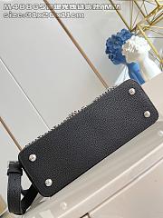 Fortok Louis Vuitton Capucines Large bag in Black Taurillon Silver Hardware 31.5x20x11cm - 2