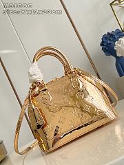 Fortok Louis Vuitton Monogram Miroir Alma handbag Gold 17.5 x 11.5 x 23.5cm - 1