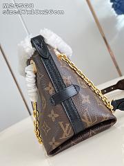 Fortok Louis Vuitton CarryAll BB bag Monogram canvas shearling 17 x 10 x 26cm - 3