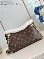 Fortok Louis Vuitton CarryAll BB bag Monogram canvas shearling 17 x 10 x 26cm - 4