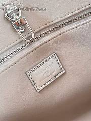 Fortok Louis Vuitton OnTheGo PM tote bag Monogram Miroir silver 19 x 11.5 x 25cm - 5