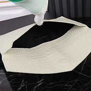 Fortok Saint Laurrent Ysl Uptown Pouch In Crocodile Embossed Ivory 27×16×2cm  - 4