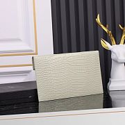 Fortok Saint Laurrent Ysl Uptown Pouch In Crocodile Embossed Ivory 27×16×2cm  - 3