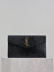 Fortok Saint Laurrent Ysl Uptown Pouch In Crocodile Embossed Black 27×16×2cm - 1