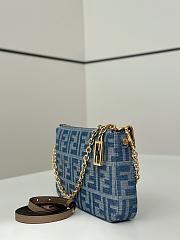 Fortok Fendi Baguette Pouch in light blue denim 20/3/12cm - 5