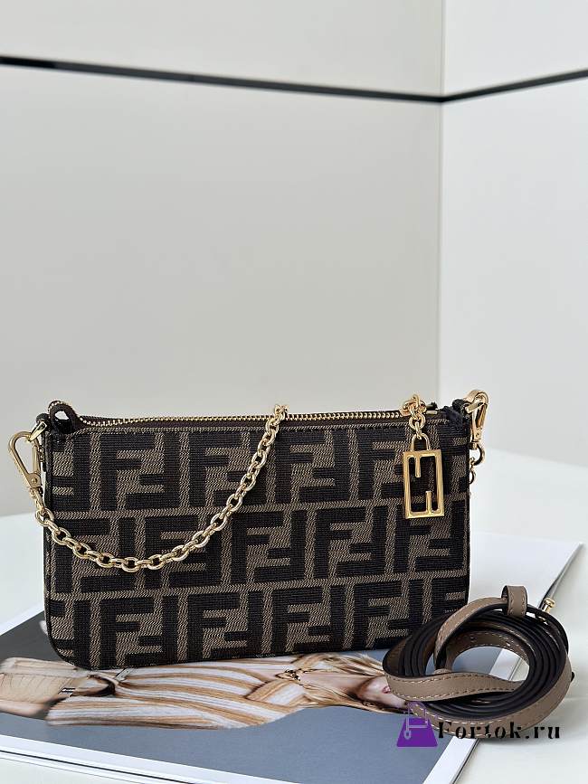 Fortok Fendi Baguette Pouch in light Brown denim 20/3/12cm - 1