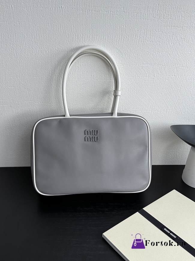 Fortok Miu Miu Soft Calf Softy Beau Top Handle Grey 34×23×10cm - 1
