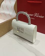 Fortok Roger Vivier Jewel Efflorescence Mini tote bag Crocodile White 19*13*4cm - 3