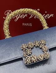 Fortok Roger Vivier Jewel Efflorescence Mini tote bag Velvet Blue 19*13*4cm - 3